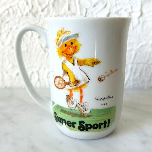 Suzy's Zoo Super Sport Tennis Duck Vintage 1970s Coffee Tea Cup Suzy Spafford - Picture 3 of 6